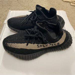 Adidas Yeezy Boost 350 size 7